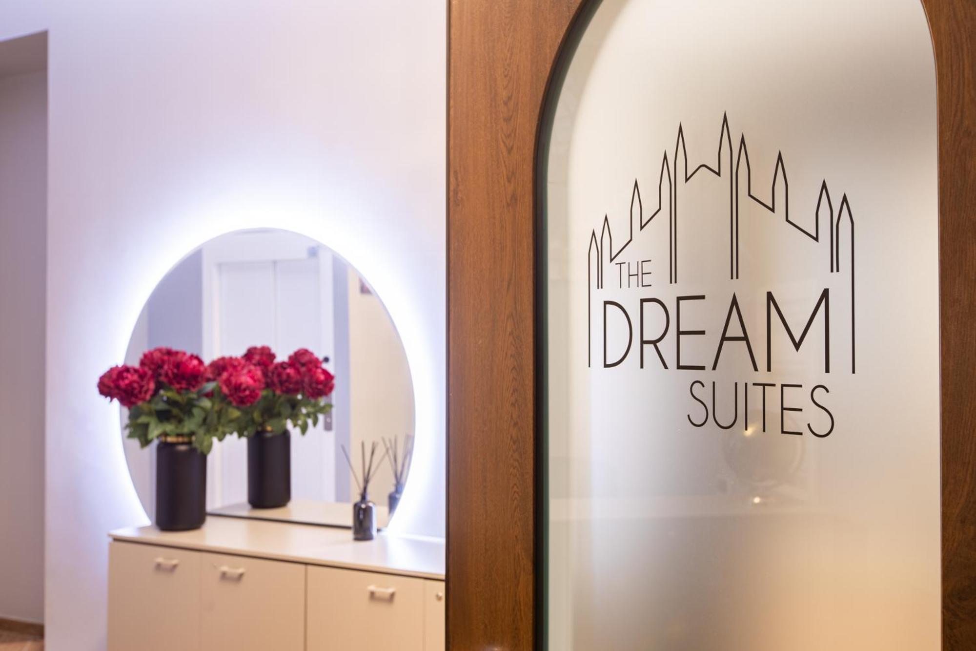 The Dream Suites Milano Esterno foto